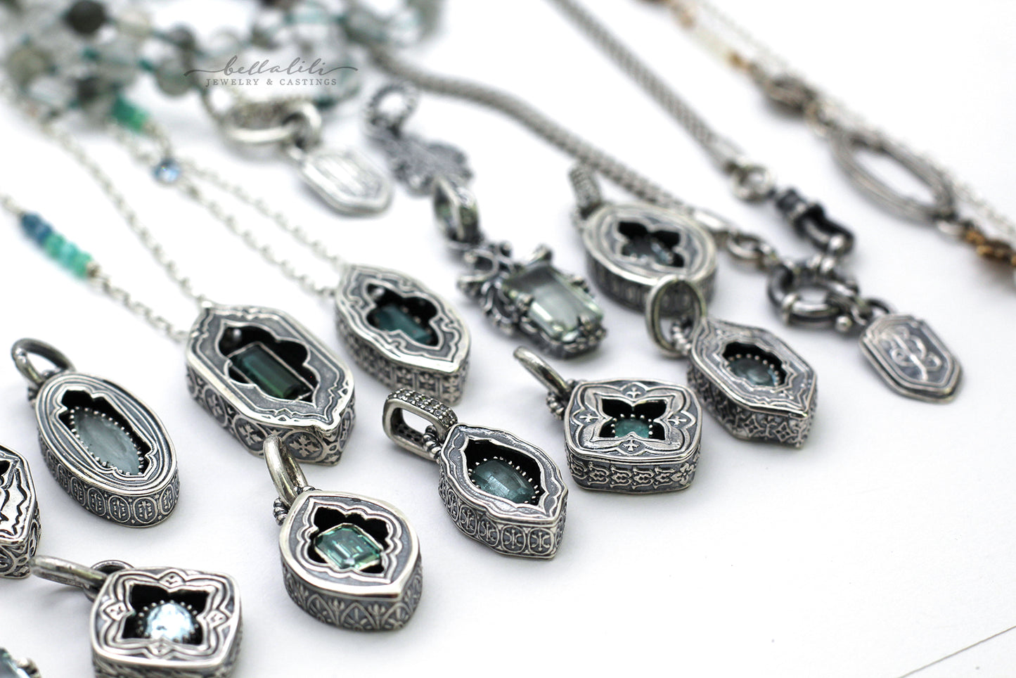 Avélys, Mini Shadowbox No9 aquamarine sterling silver pendant