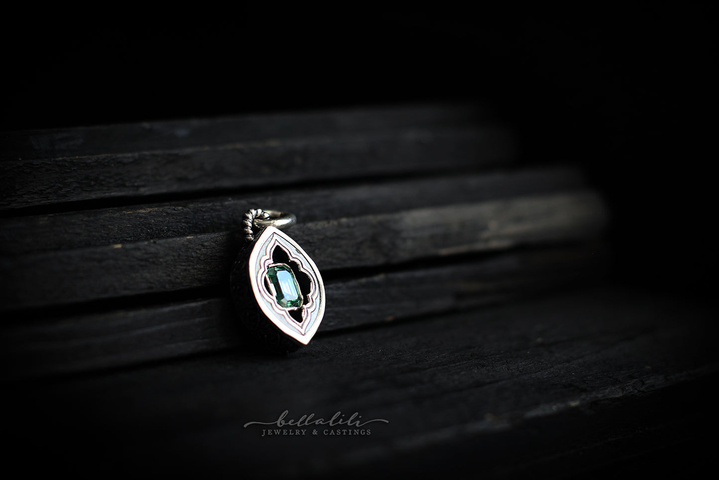 Avélys, Mini Shadowbox No4, Moissanite sterling silver pendant