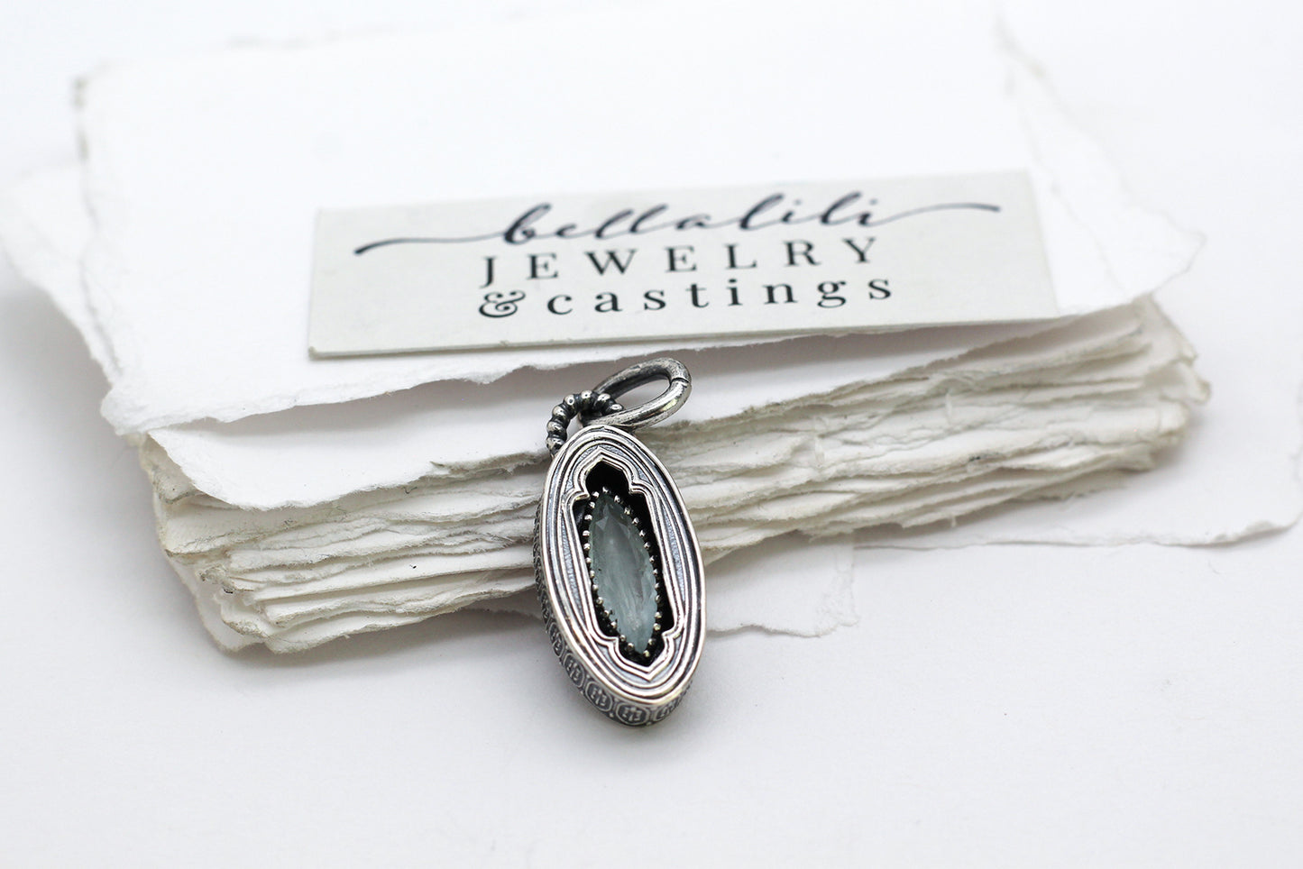 Avélys, Mini Shadowbox No10 aquamarine sterling silver pendant