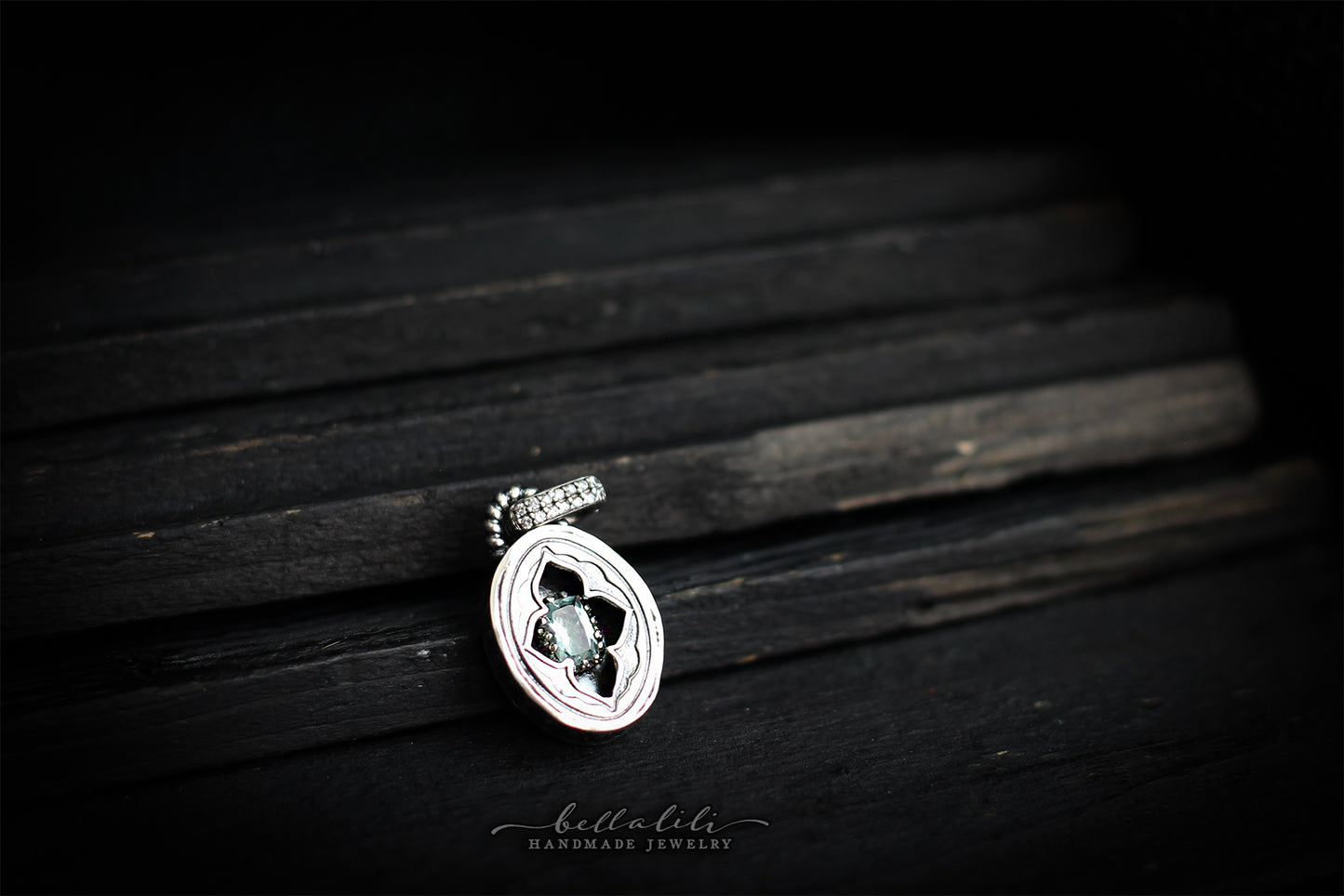 Avélys, Mini Shadowbox No9 aquamarine sterling silver pendant