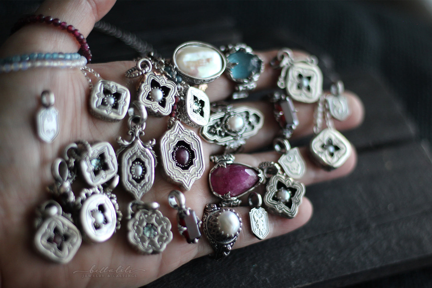 Ivoríe Shadowbox No8 freshwater pearl sterling silver pendant