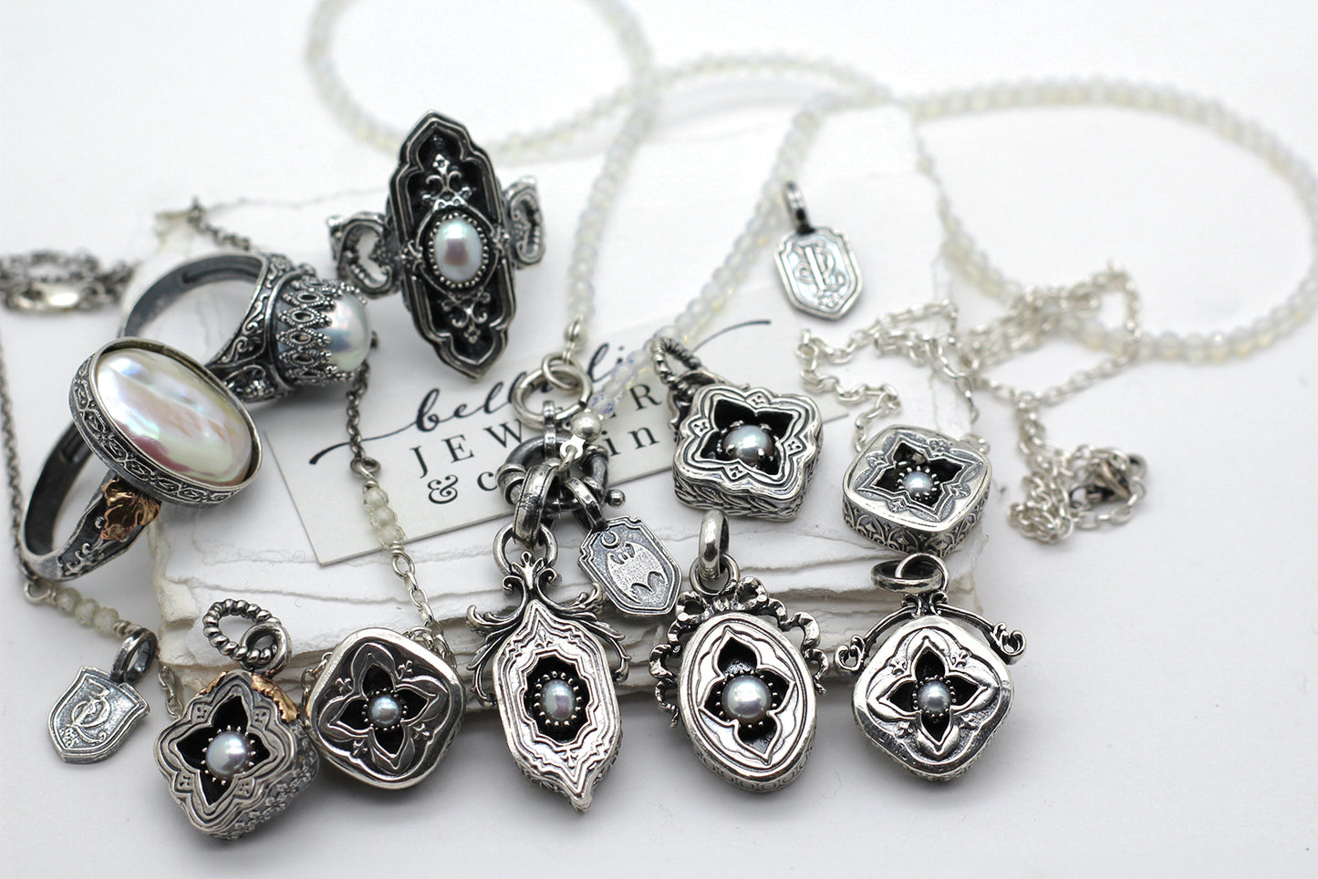 Ivoríe Shadowbox No8 freshwater pearl sterling silver pendant