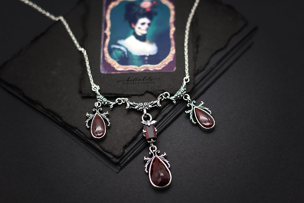 Cruenta, House of Garnet, Sterling Silver handmade Jewelry