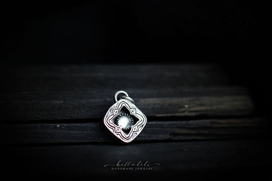Avélys, Mini Shadowbox No1 Blue Topaz sterling silver pendant