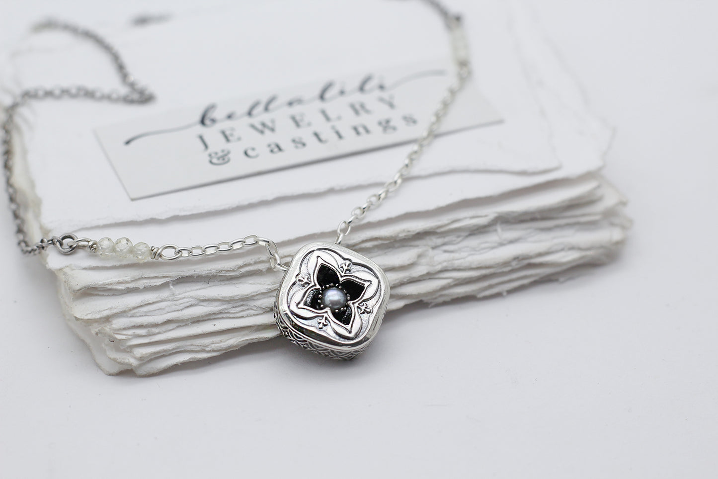 Ivoríe, Shadowbox No10 freshwater pearl sterling silver necklace