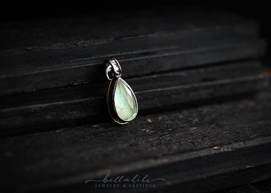 Noémie Opal Teardrop Sterling Pendant