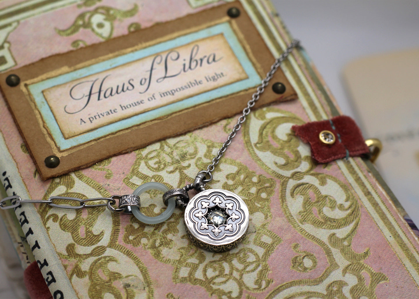 Évangéline, Moissanite Sterling Shadowbox Necklace