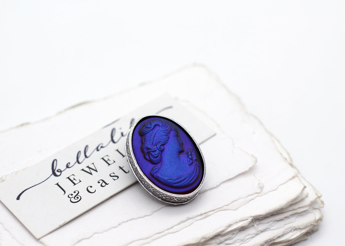 Gwenhwyfar, Duochrome glass cameo Pendant, Sterling Silver