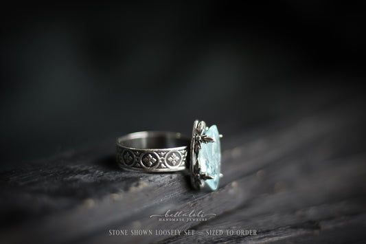 Ondée I, Aquamarine & Sterling Marquise prong ring