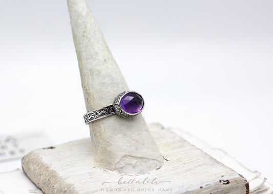 Brunhilda, Amethyst Fox Ring, Size 8, Sterling silver