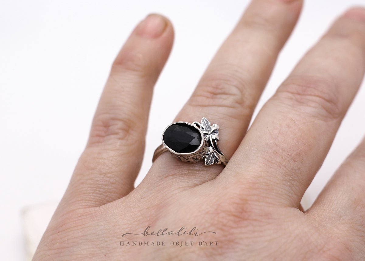 Blodeuwedd, Epidote Sterling Silver Leaf Ring