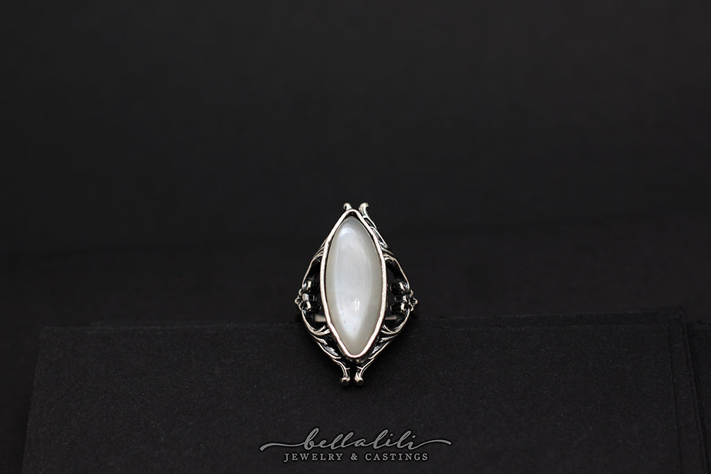 Luminus Ring, Sterling Moonstone