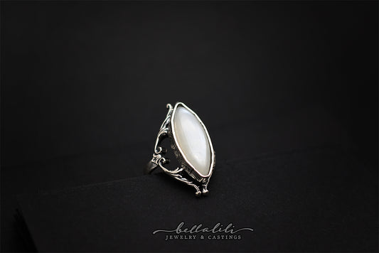 Luminus Ring, Sterling Moonstone