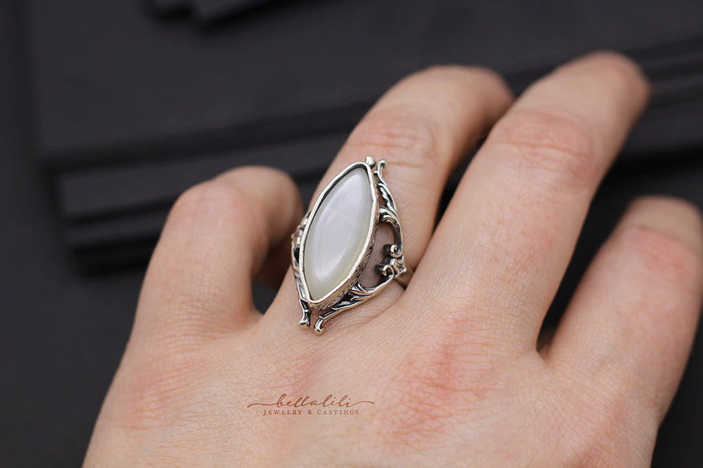 Luminus Ring, Sterling Moonstone