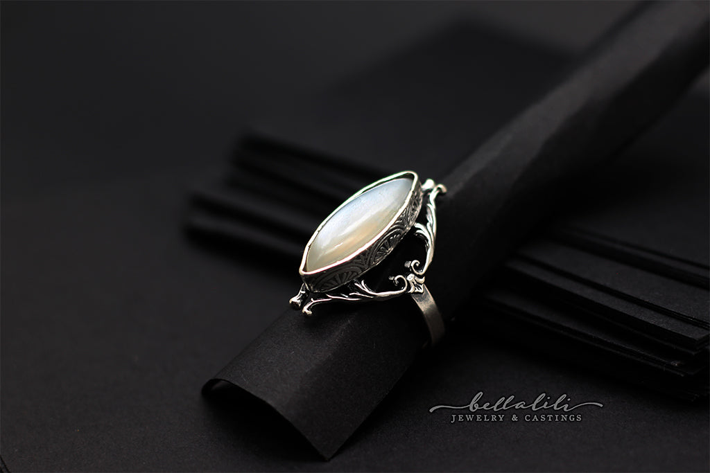 Luminus Ring, Sterling Moonstone