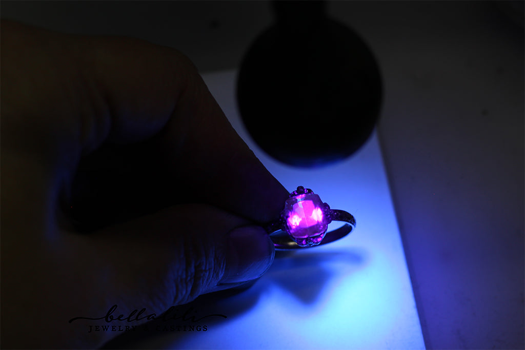 UV reactive Triphane, Sterling Ring