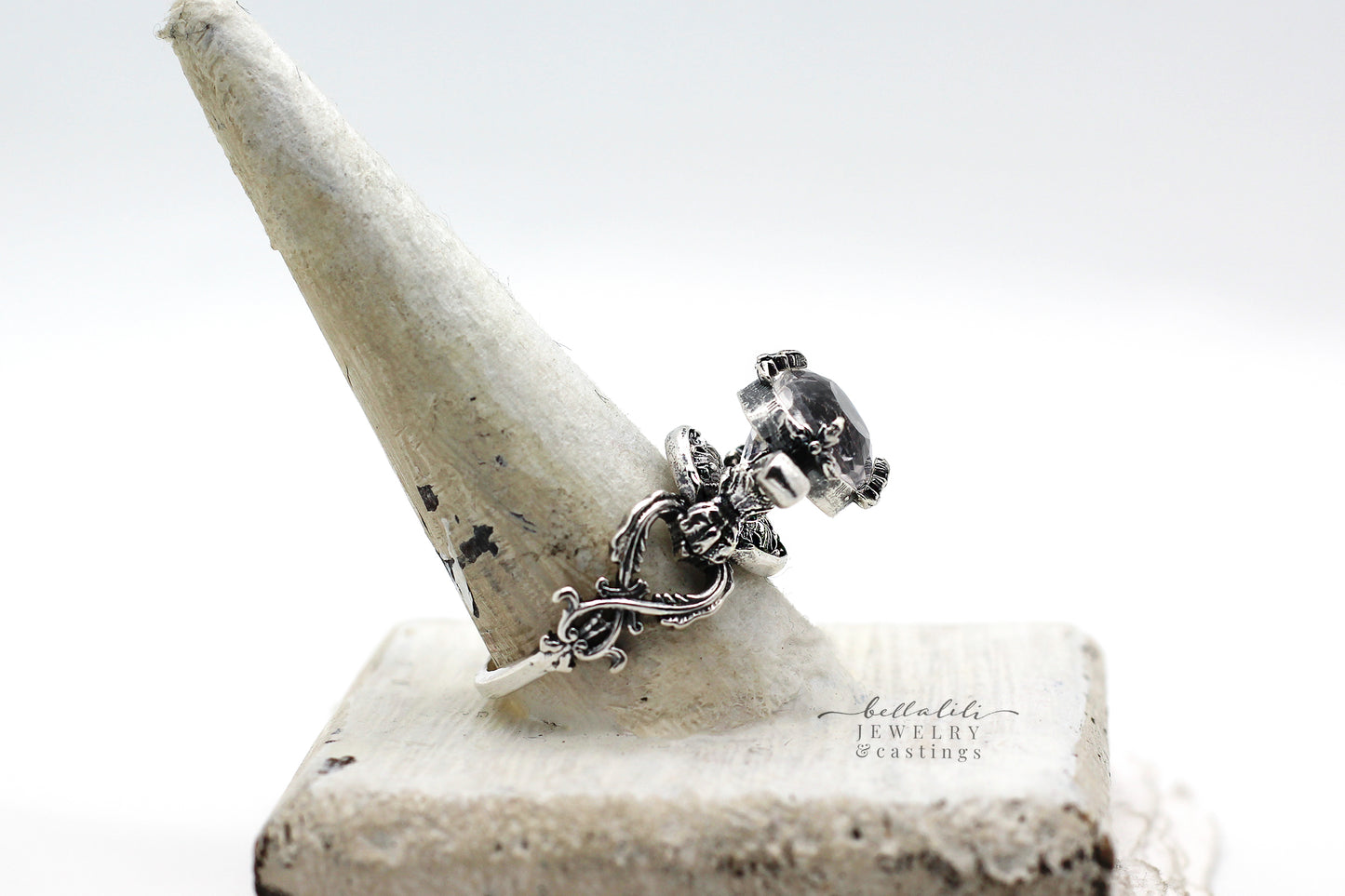 “Lovelorn” Ring – Sterling Silver, Kunzite & Lion Paw Setting